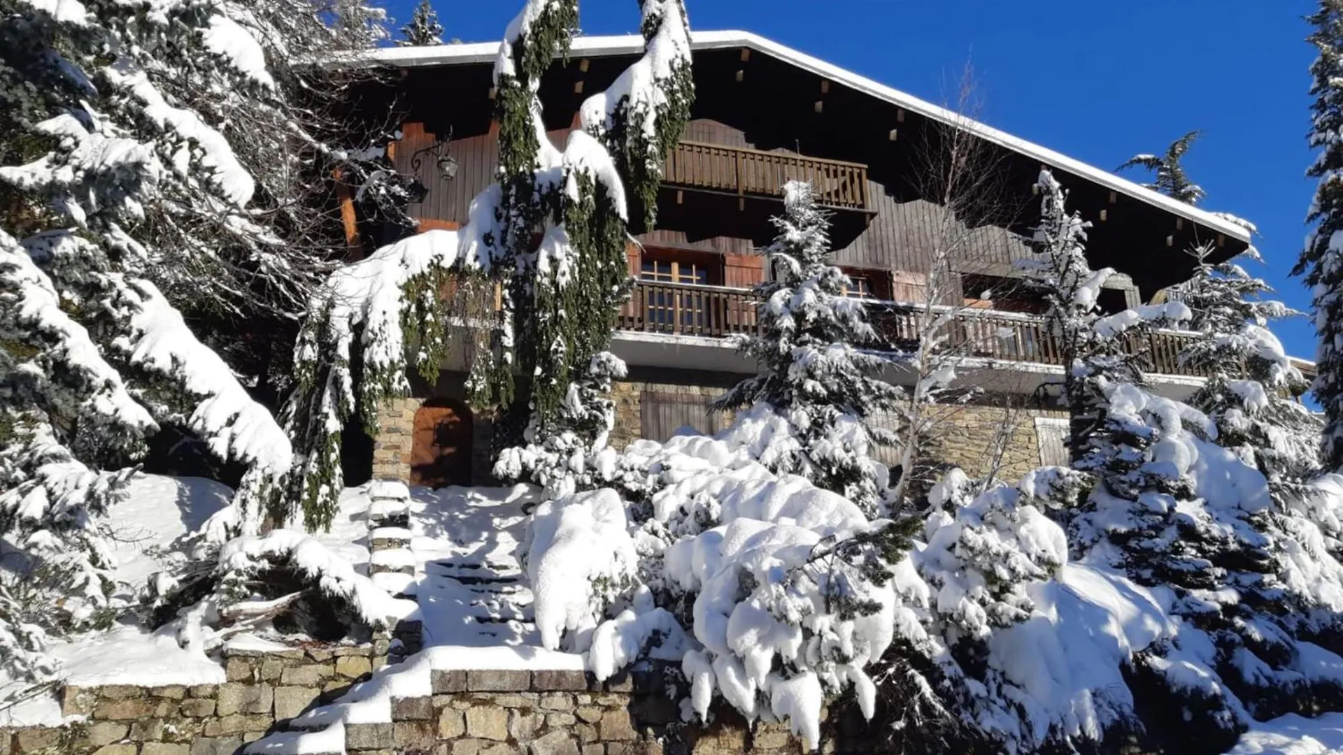Cottage T7 With Garden On The Snow Front Megeve Chalet