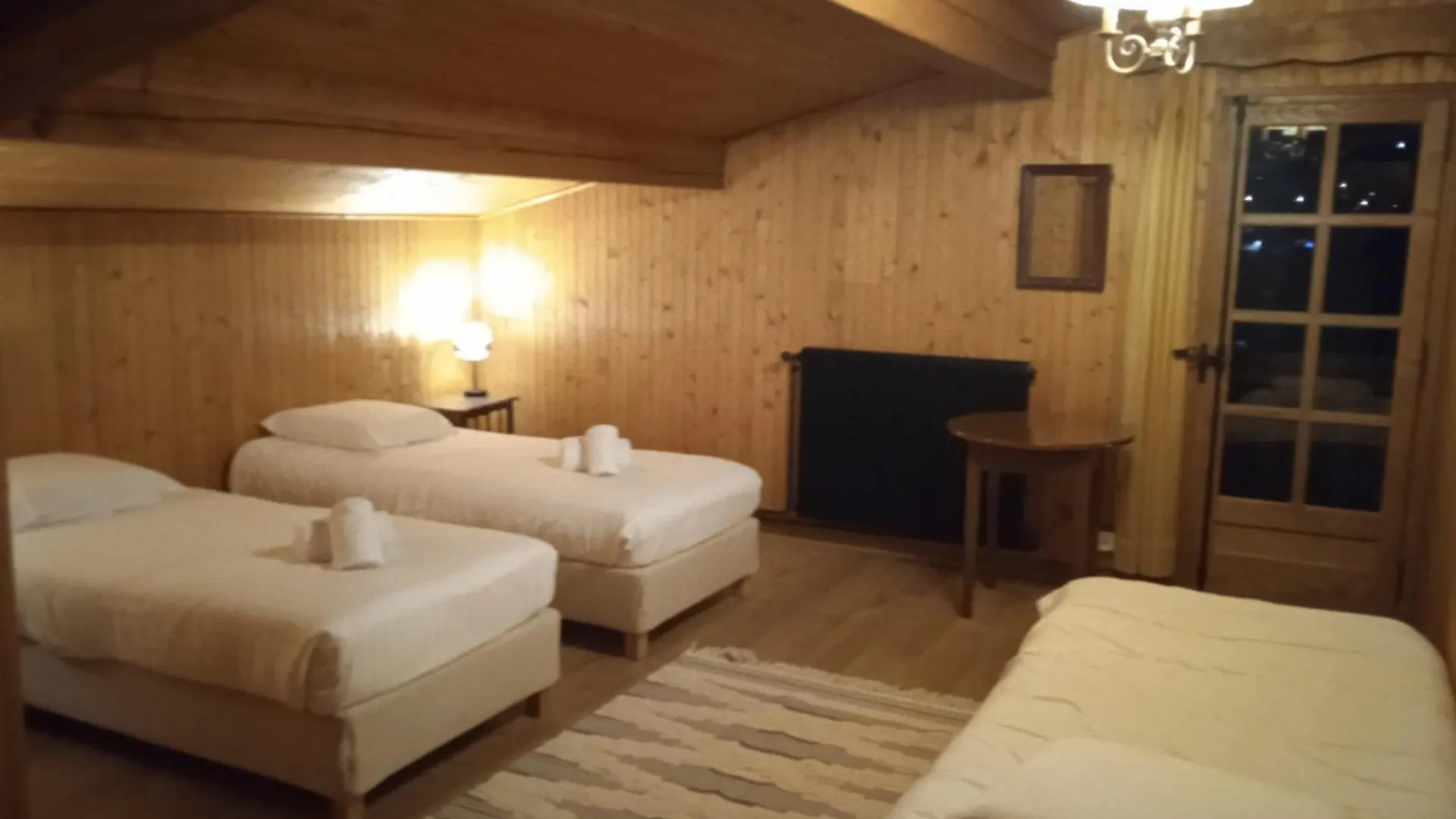 Cottage T7 With Garden On The Snow Front Megeve France