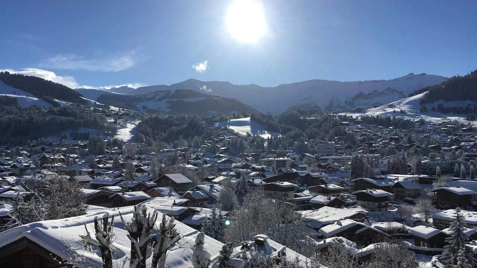 Cottage T7 With Garden On The Snow Front Megeve